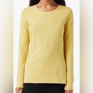 78. NWT Regular Fit Long Sleeve T-Shirt